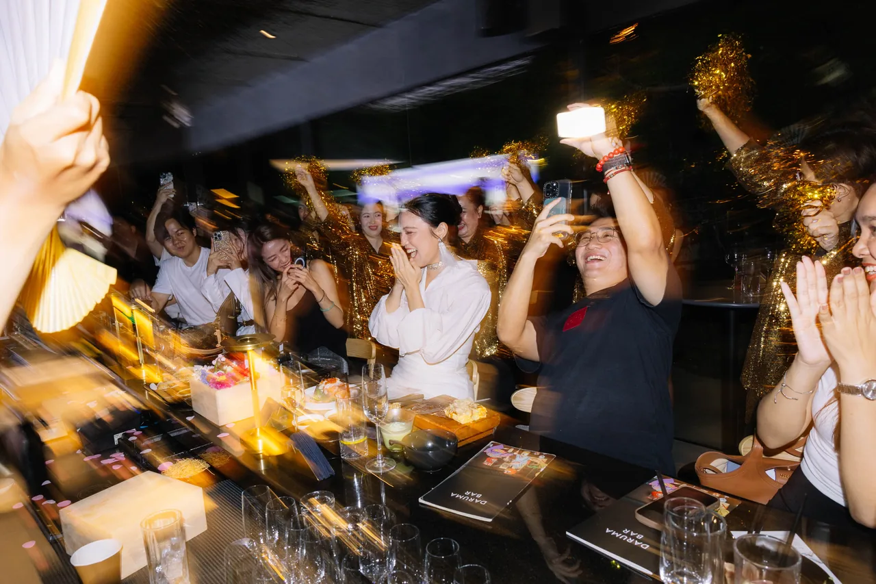 Guests celebrating a special occasion at TEPPEN Ekkamai