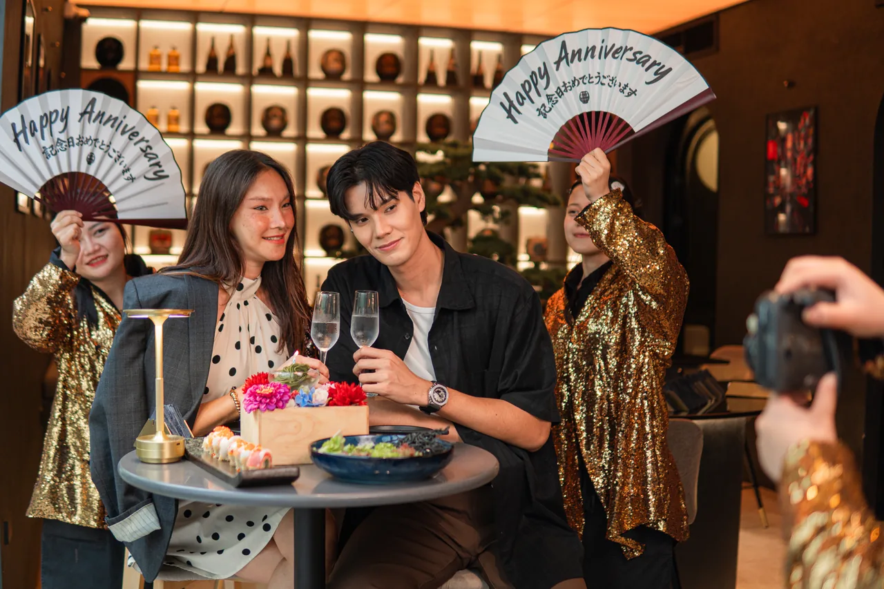 Warm date-night table atmosphere at TEPPEN Ekkamai