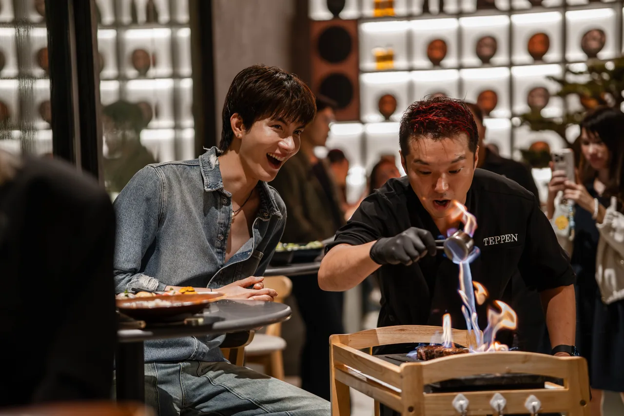 Chef craft and Japanese Food Entertainment at TEPPEN Ekkamai