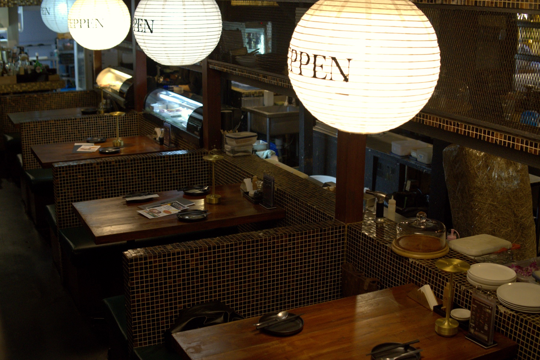 Warm date table at TEPPEN Sathorn